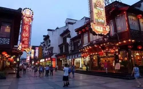风景型商业街区规划设计